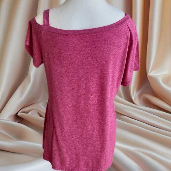 Casual Pink Off-Shoulder Tee - Picture 9 of 10